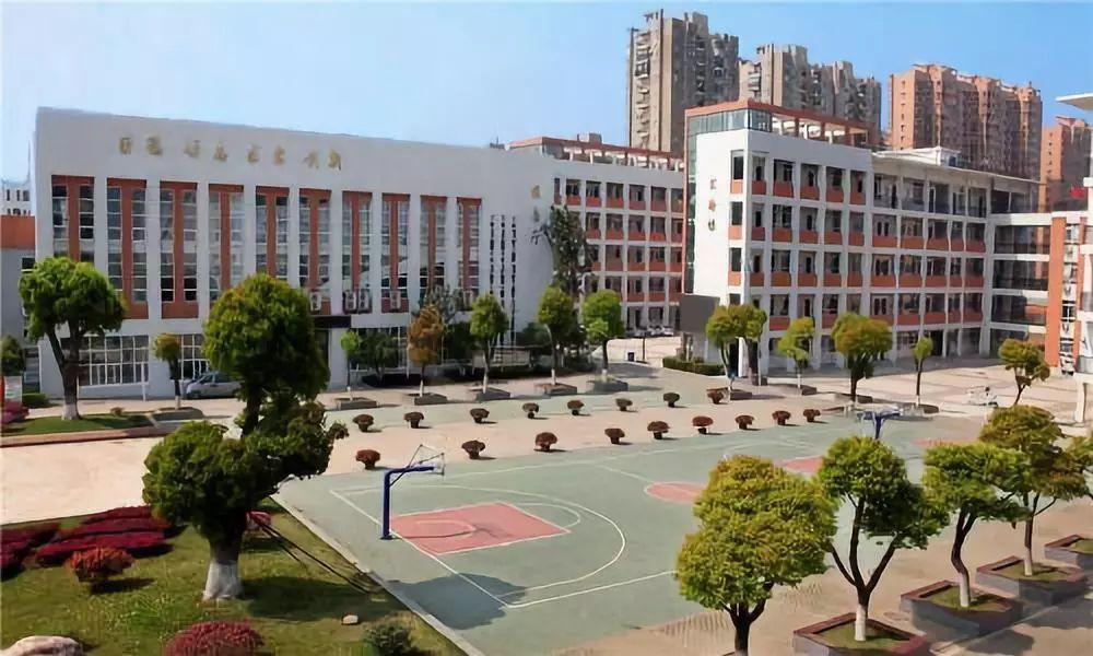 多维度视角下的武汉最新房价观点阐述