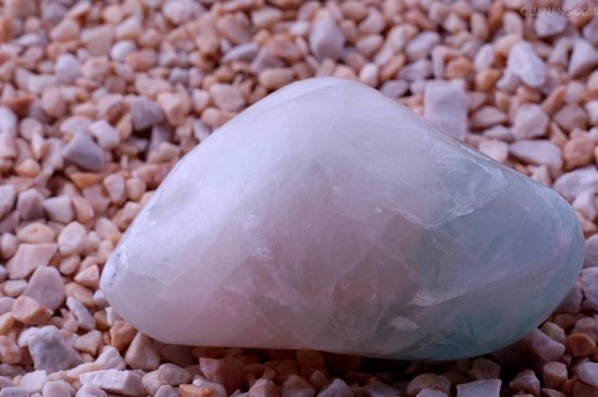 萤石最新行情概览,背景、动态及领域地位分析