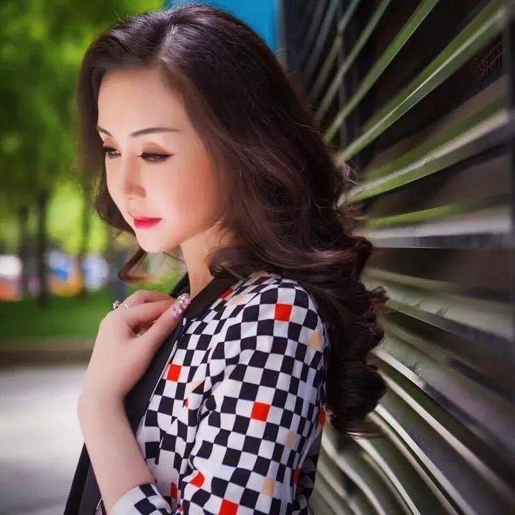 最新情歌与自然美景的旅行，心灵平和之旅