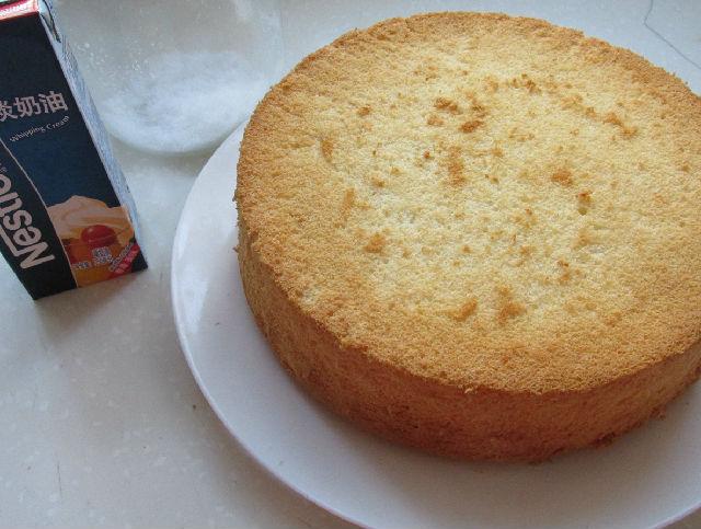 科技烘焙之巅，最新奶油蛋糕，品味未来的甜蜜魅力