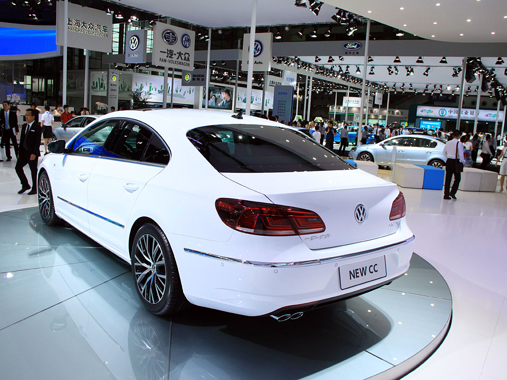 CC最新价格引领高科技生活新潮流，重塑未来视界