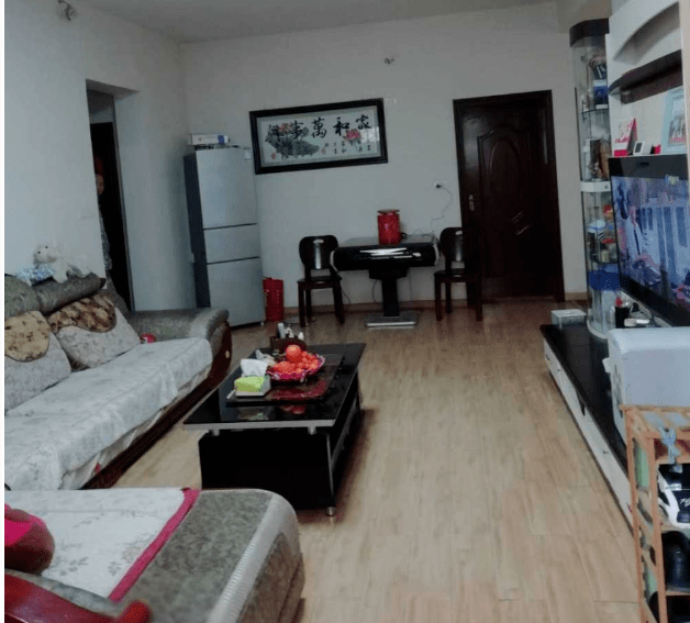 任县最新租房信息及市场趋势分析，正反观点与个人立场探讨