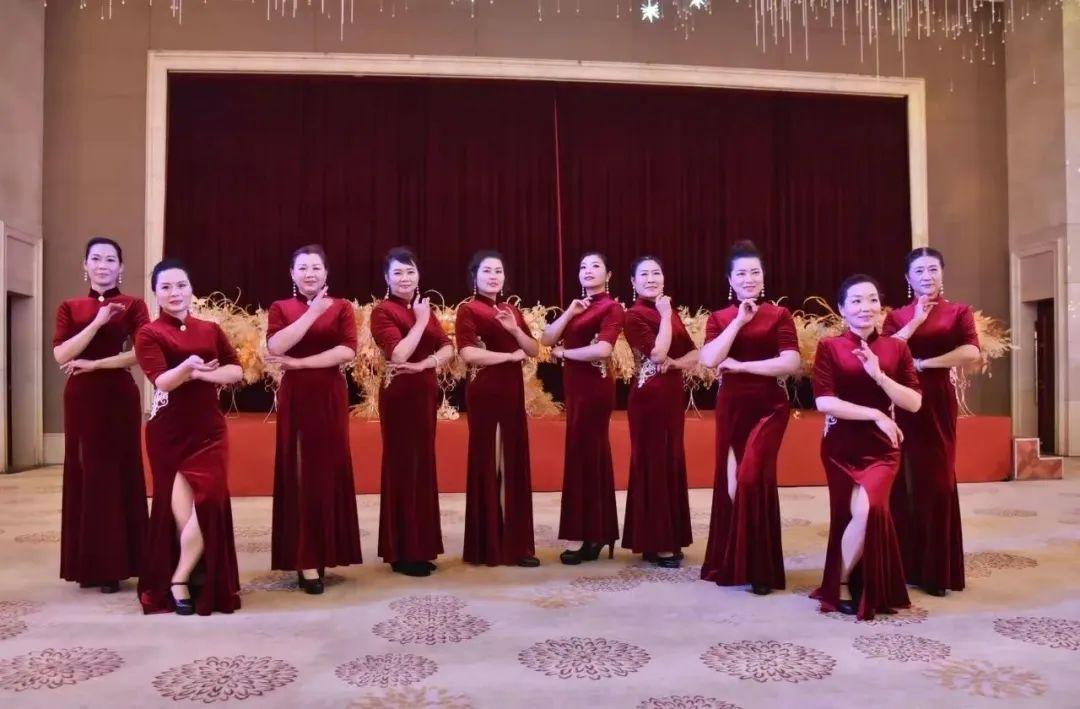 智能生活新里程碑，最新实事评论下的高科技产品评论与展望