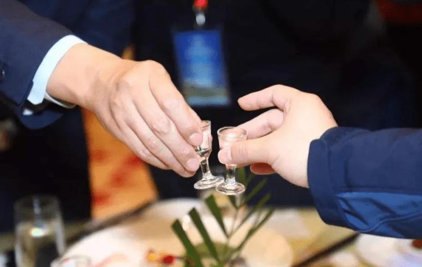 传承礼仪之美，最新敬酒词的时代篇章