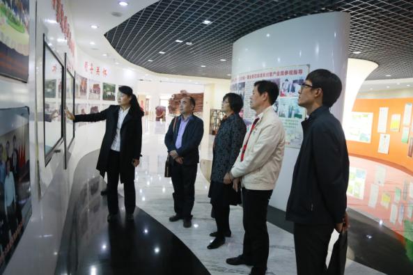 最新国际快讯,最新国际快讯,科技新品璀璨登场,重塑未来生活体验!