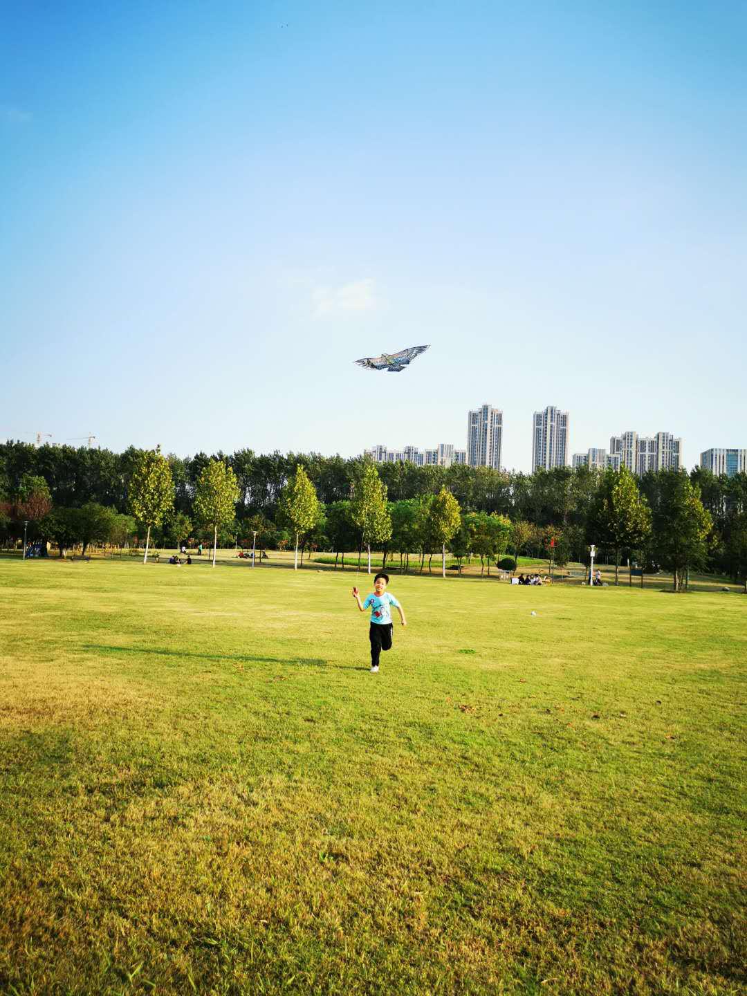 余华岭佳园最新房价,余华岭佳园最新房价，一次探索自然美景的旅行，寻找内心的宁静