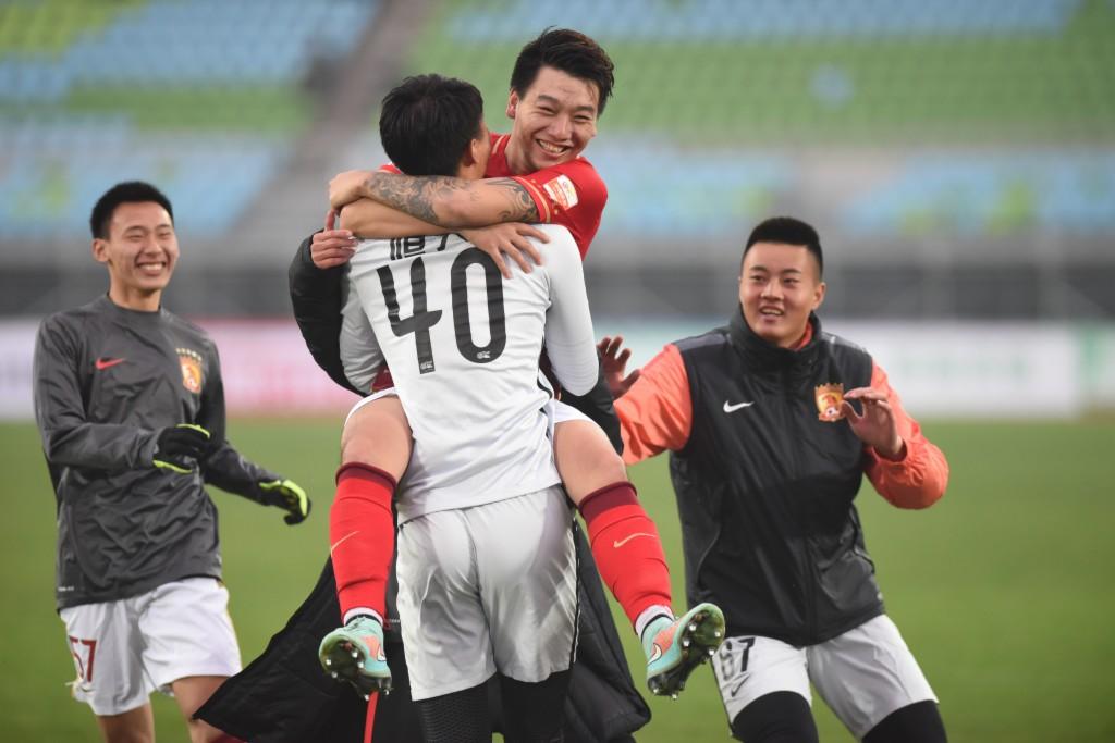 南京足球小镇最新动态,阳光灿烂的足球故事揭秘