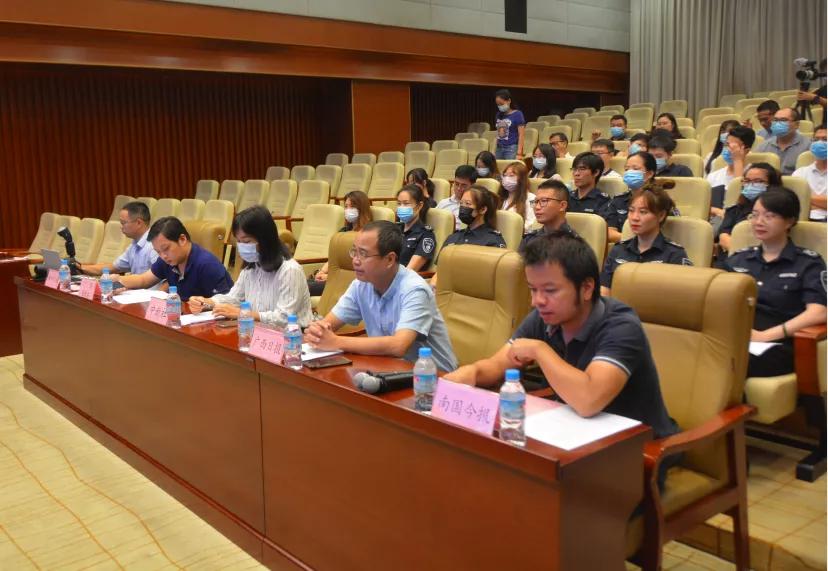 柳江区新闻热点，旅行的意义与拥抱自然，探寻内心宁静之路