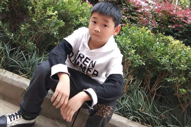 神童梁硕最新消息,小巷探秘,独特风味背后的故事