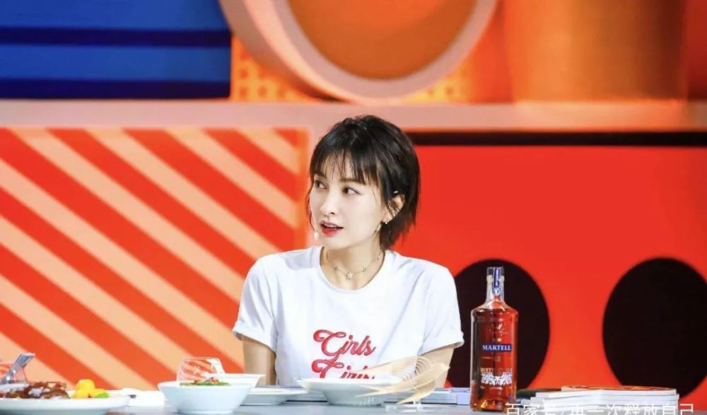 吴昕最新快乐大本营,吴昕最新快乐大本营，探索自然美景的旅行，寻找内心的平和