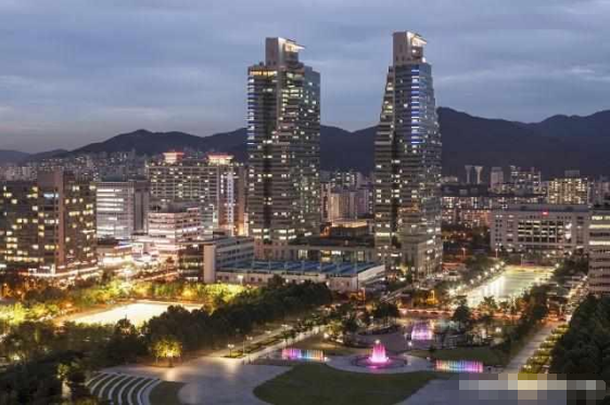 安阳大美城最新建设进度,家的温馨与友情的绽放