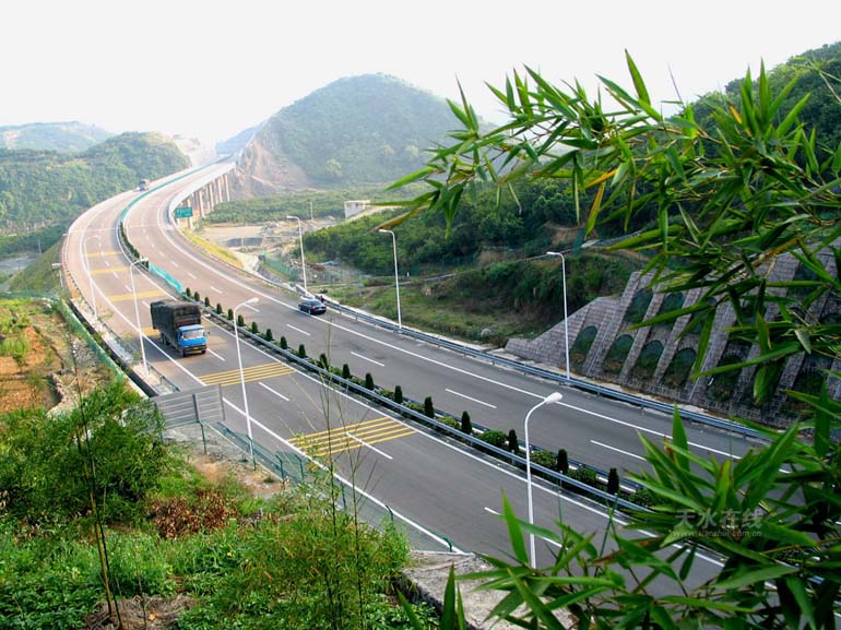 平伍高速最新消息,平伍高速最新消息与一段温馨的旅程