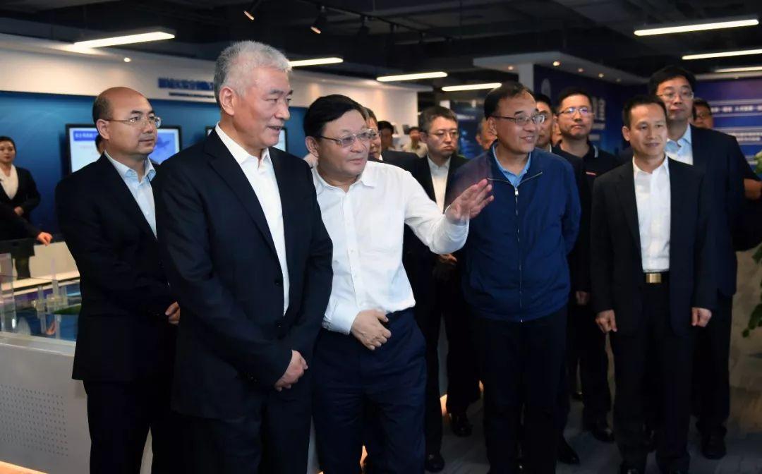 澳门一码一码100准确a07版,公司决策资料模板_神秘版94.353