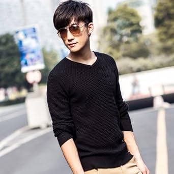 最新男毛衣,最新男毛衣,小巷深处的时尚秘境