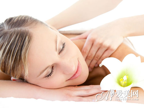 保健按摩最新,保健按摩最新,按摩店里的奇妙日常