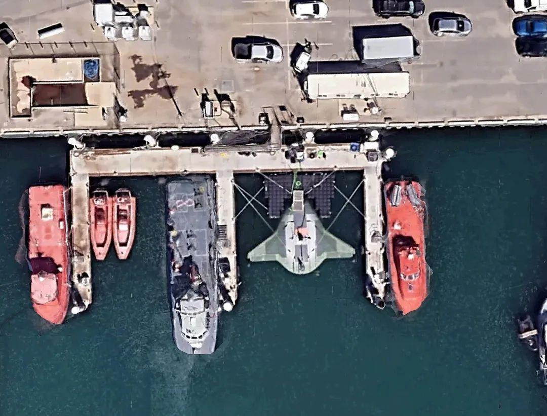 无人潜艇新纪元，深海探索技术的突破与创新