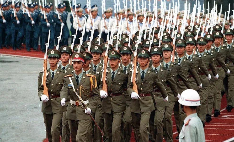 部队最新礼服,重磅来袭部队最新礼服,荣耀与威严的象征🎖️