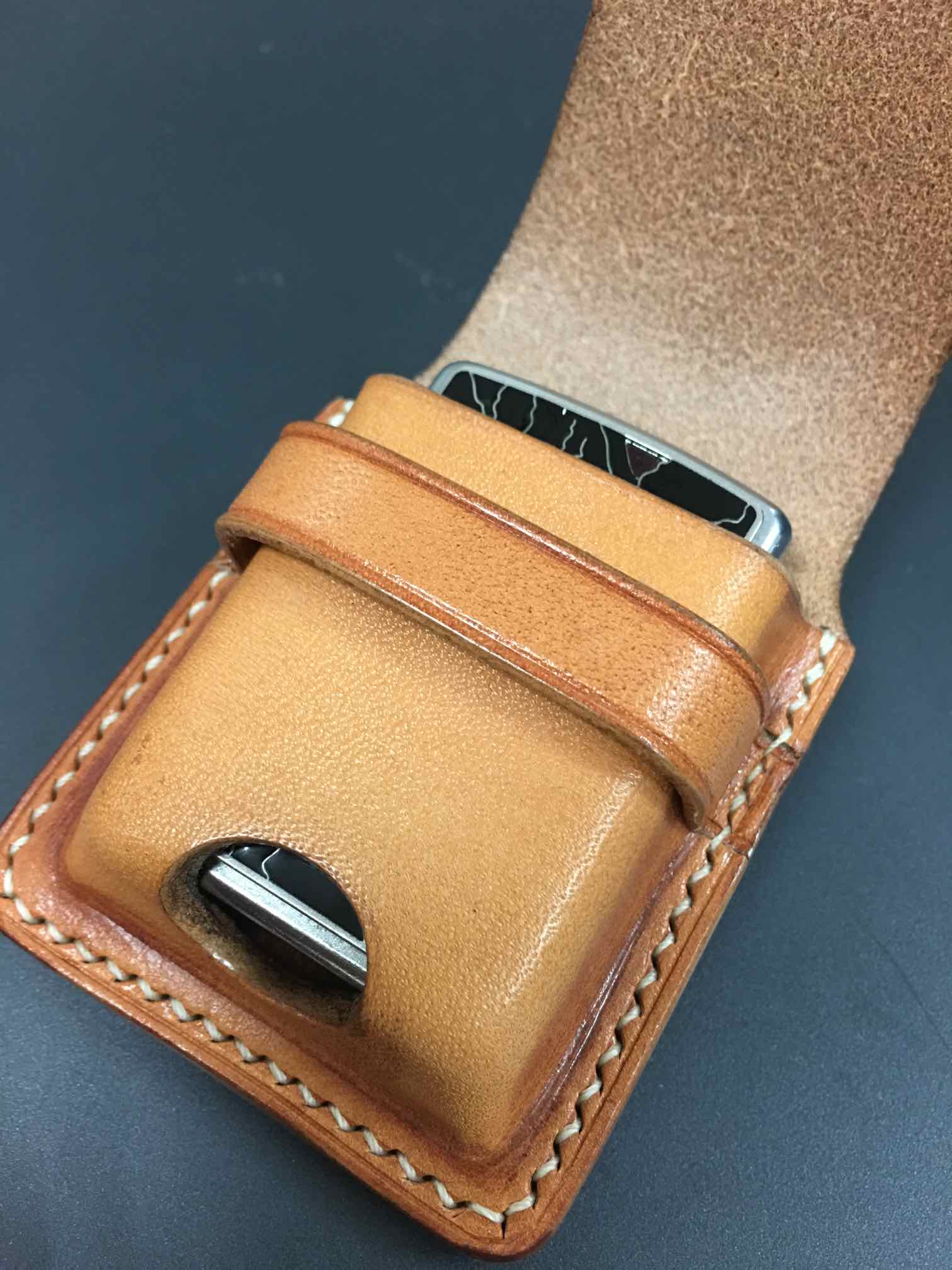 小巷时尚新宠,最新小皮套揭秘