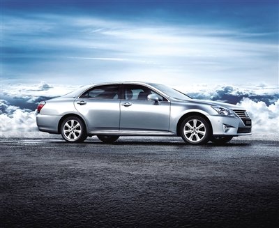 最新皇冠表,自然美景探险之旅的时尚指南