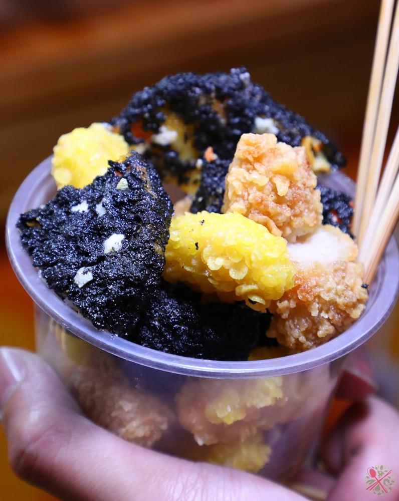 揭秘时尚圈新宠,丝袜最新潮流趋势解析