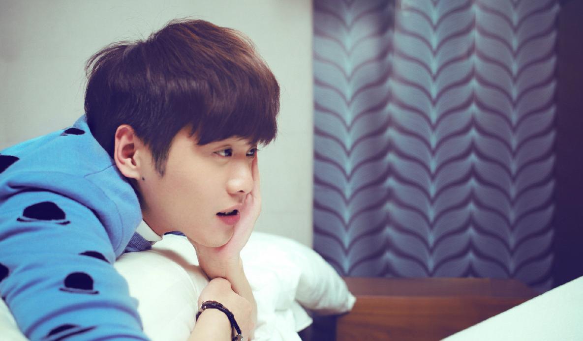 知名男星张若昀紧急道歉,数据整合决策_云端共享版94.791