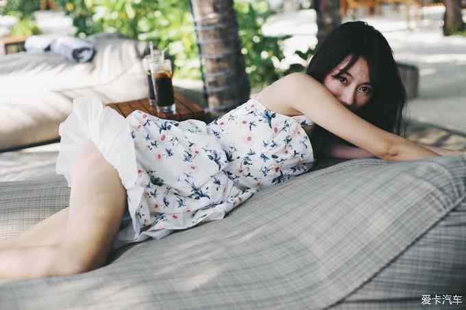 狠狠色最新图片,观点正反分析与个人立场探讨