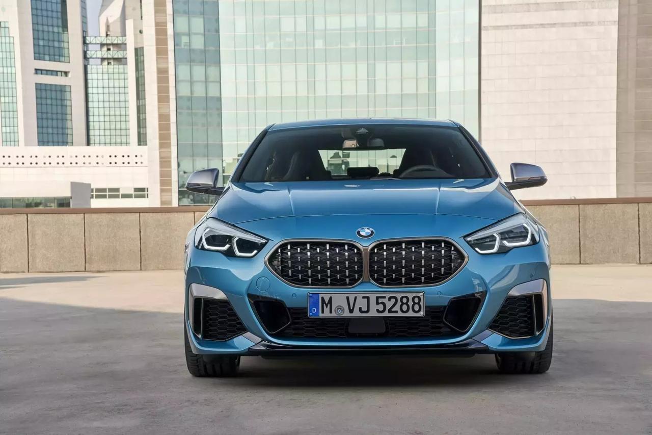 微型豪华巅峰，最新最小宝马车型发布！