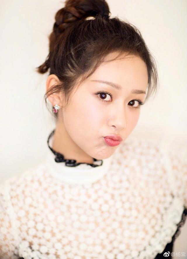 杨紫最新整容惊艳众人！✨