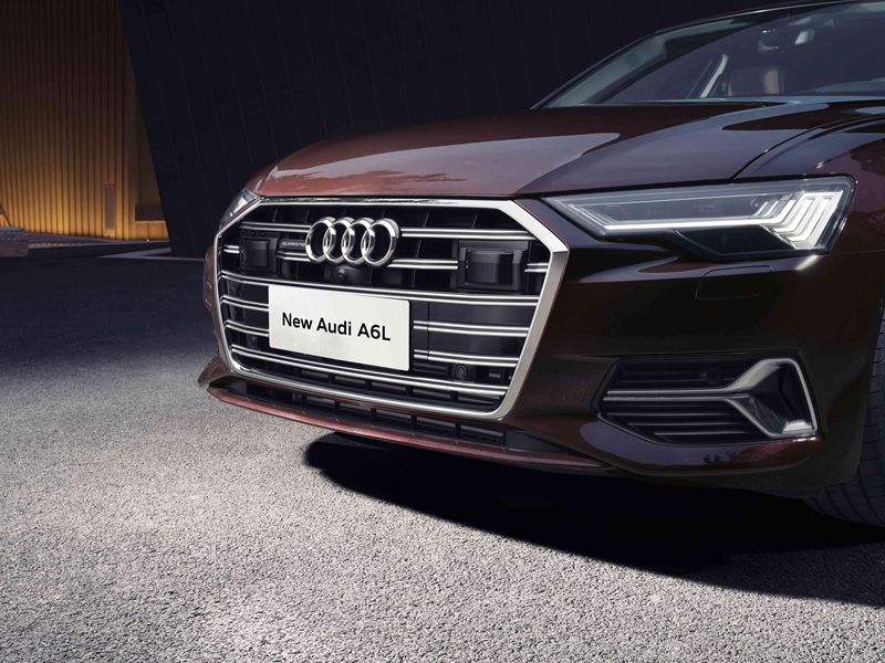 奥迪最新车系，爱的旅途与温馨日常体验