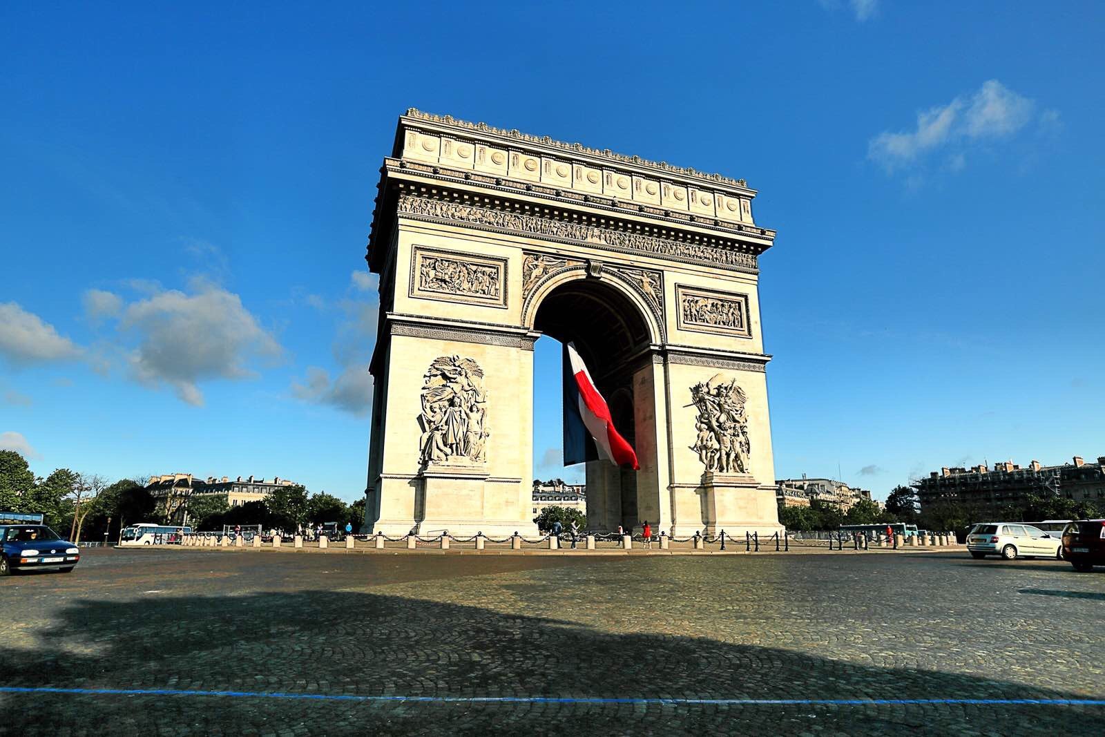 凯旋门最新动态，小巷深处的独特风味