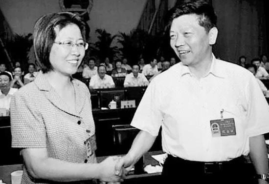 最新严书记女儿,最新严书记女儿,成长之路与教育关注