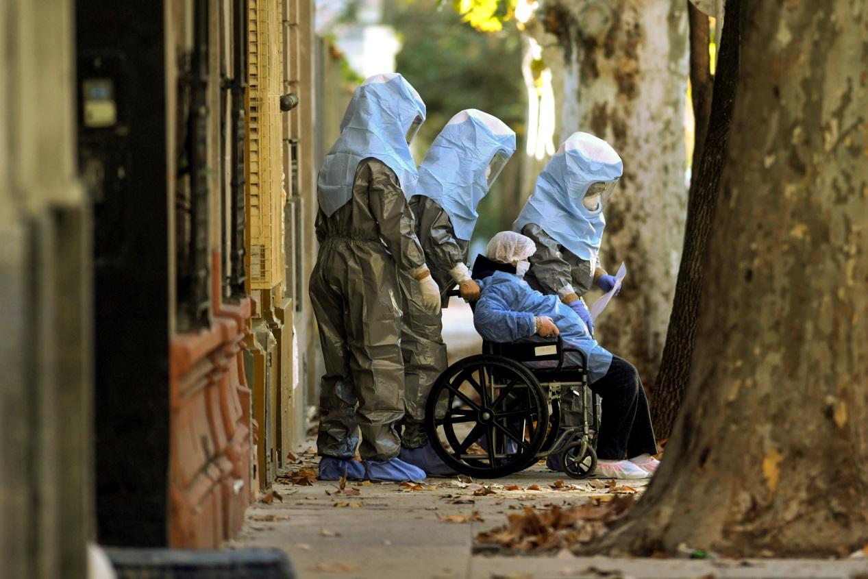 英国疫情最新动态，影响与观点阐述