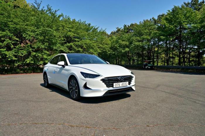 索纳塔10代最新消息,索纳塔10代最新消息,一场汽车技术革新的辩论