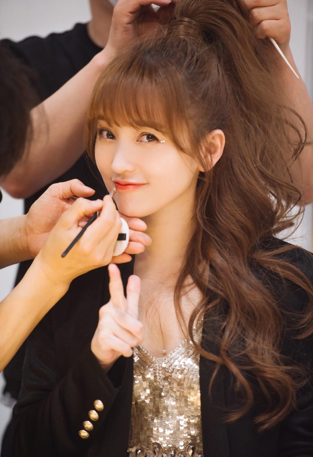 乘风破浪的姐姐最新公演,自然美景的心灵之旅展示启幕之夜