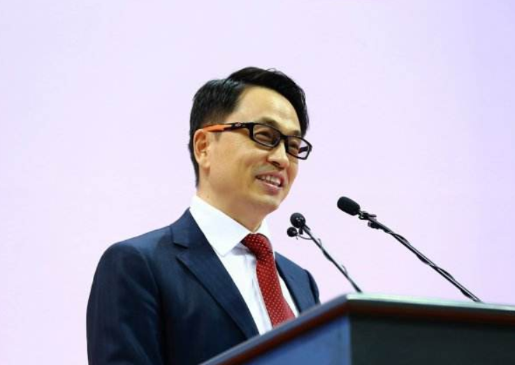 张磊第一财经博客聚焦经济热点,多方观点激烈碰撞