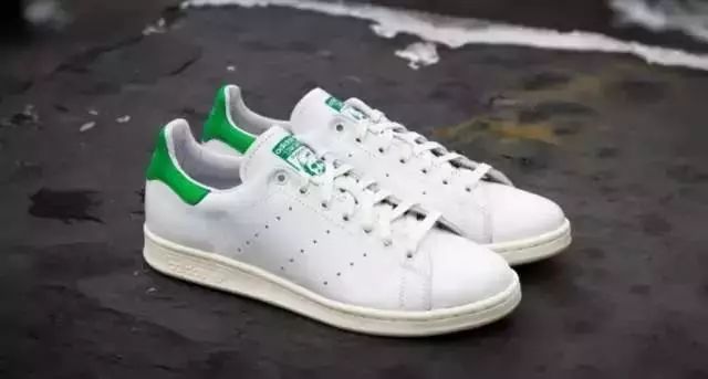 耐克阿迪最新款鞋子，探索自然美景的绝佳伴侣