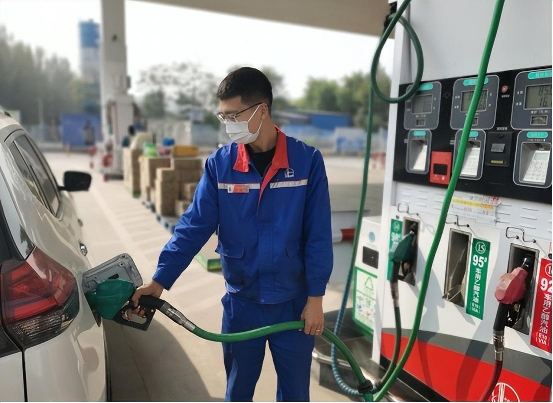 国闪油价革新生活体验，科技引领油价最新动态