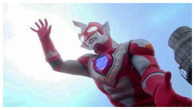 泽塔奥特曼夏日新情报揭秘，八月的温馨日常奇遇