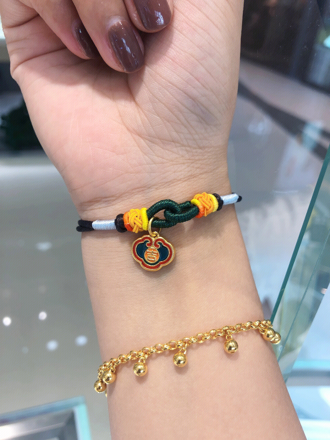 黄金手编手链最新款，友情与陪伴的温馨篇章