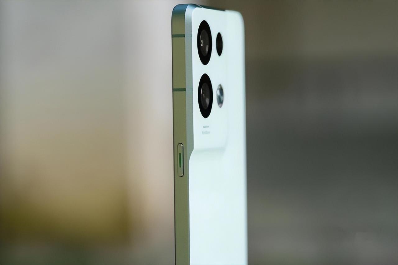 oppo最新款手机8,OPPO最新款手机8，科技与美学的完美结合