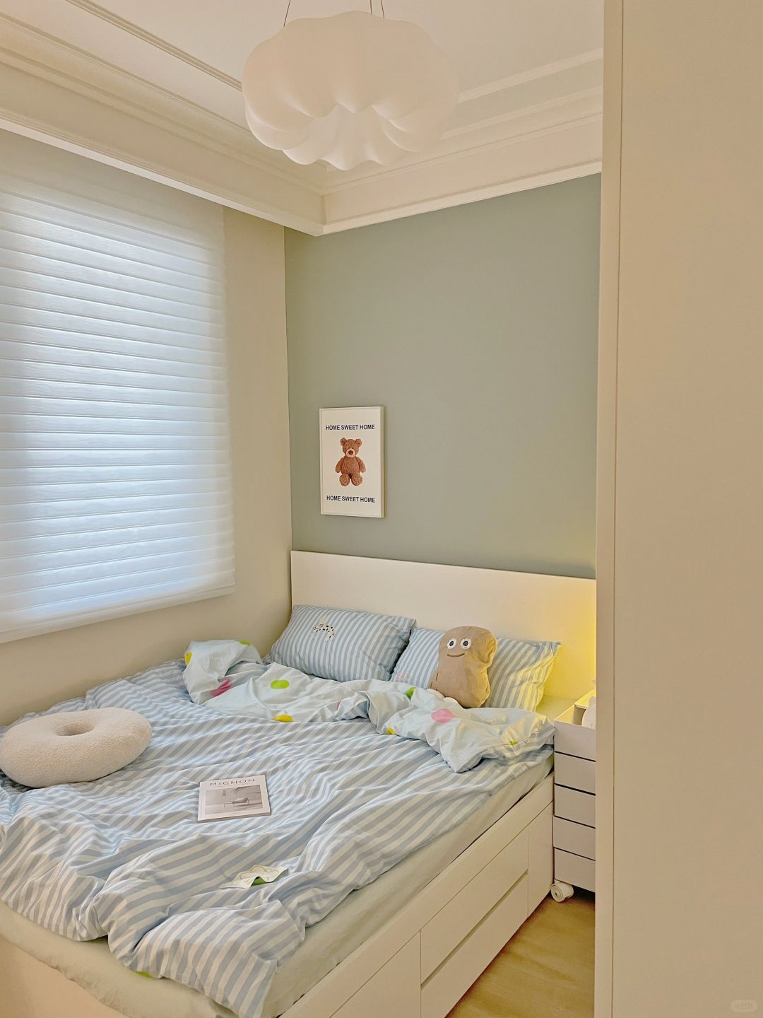 最新时尚设计，8平米小卧室与自然美景的诗意融合