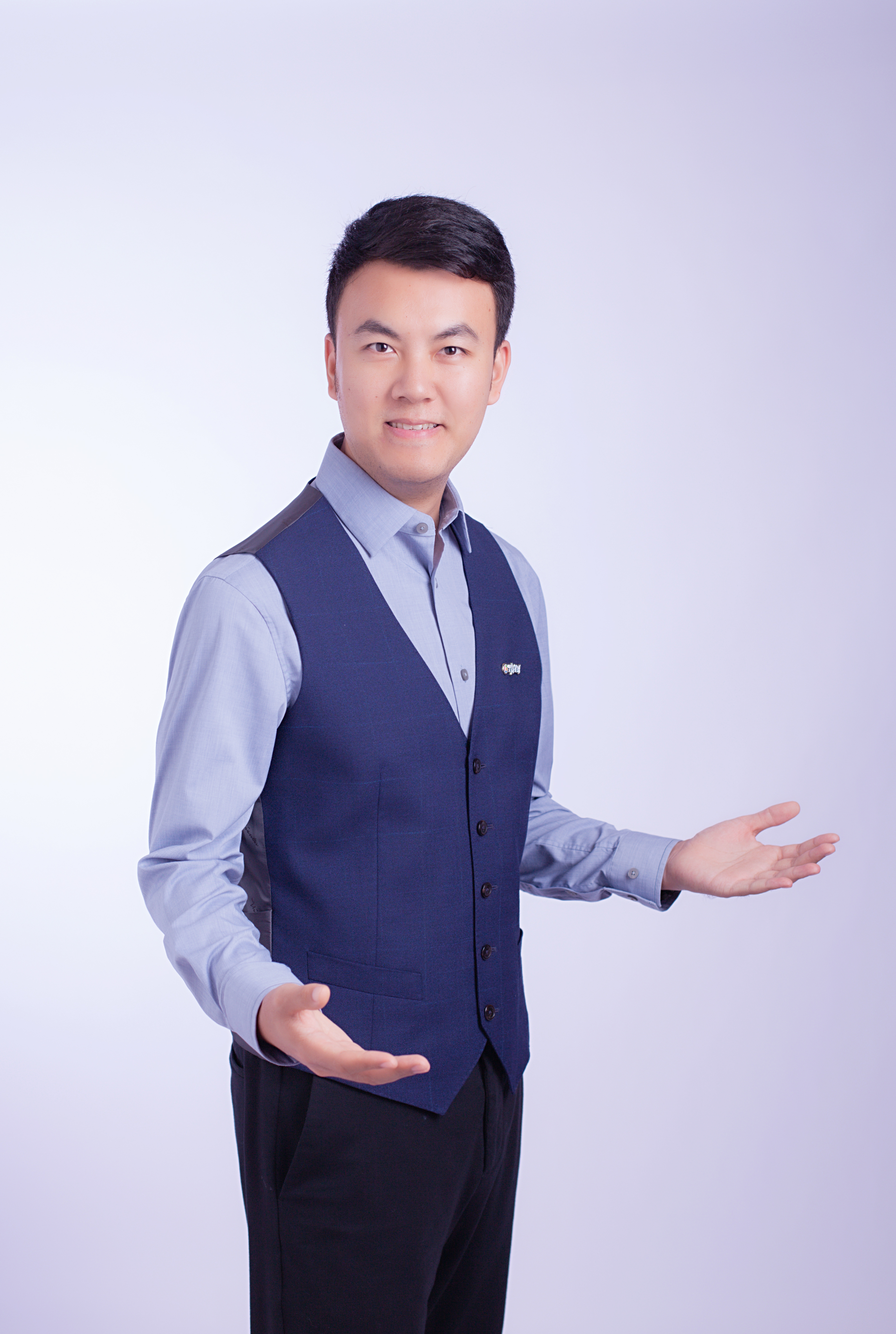 演员程龙生平揭秘，演艺传奇与隐藏美食之旅的探寻之路