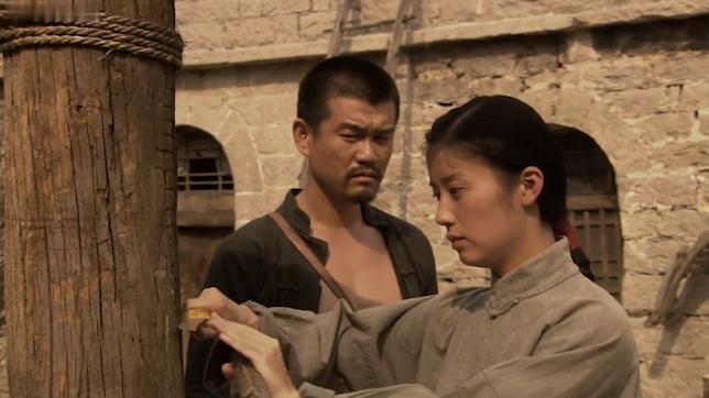 国内催泪电影,情感交织的小巷与电影中的情感小铺