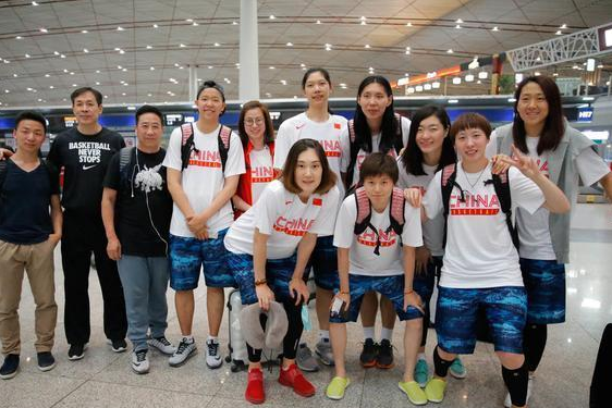 重温经典，2008中国女篮比赛视频，再现自信与成就之光！