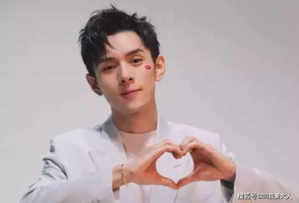 公众人物慈善力量，捐明星，点燃希望之光的力量展现