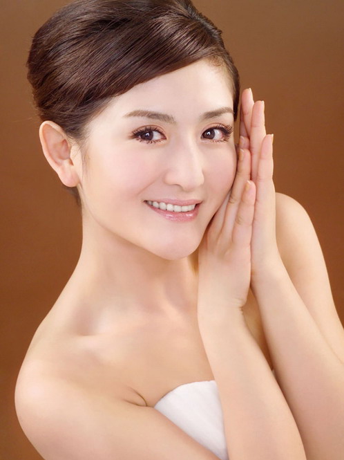 明星的日常，光与影中的温情故事