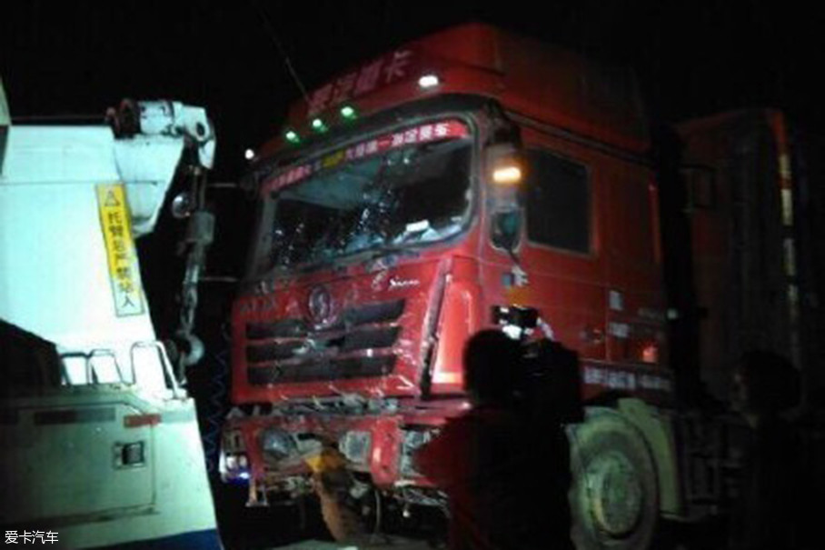 枣庄车祸最新,枣庄车祸最新,变化中的力量与自信的光芒