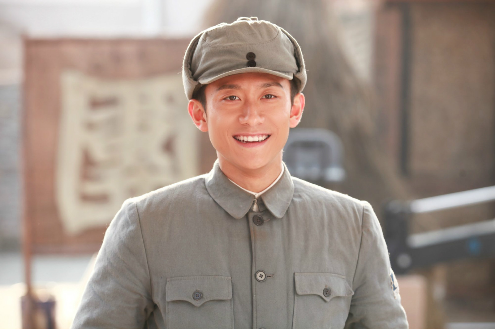 张一山与刘威的演技碰撞，深度解析角色魅力与演技展现