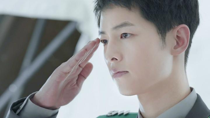 韩国演员在中国引领科技潮流,体验前沿科技产品的影视之旅