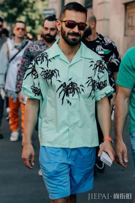 引领时代变革的三大热点探讨,最新风潮席卷全球!